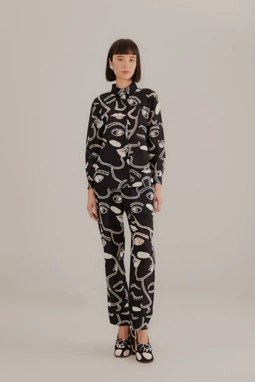  BLACK RICHELIEU FACES PANTS