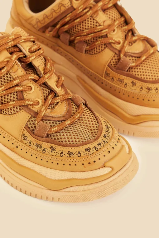  CARAMEL SNEAKER
