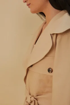  POCKETS OVER NUDE TRENCH COAT