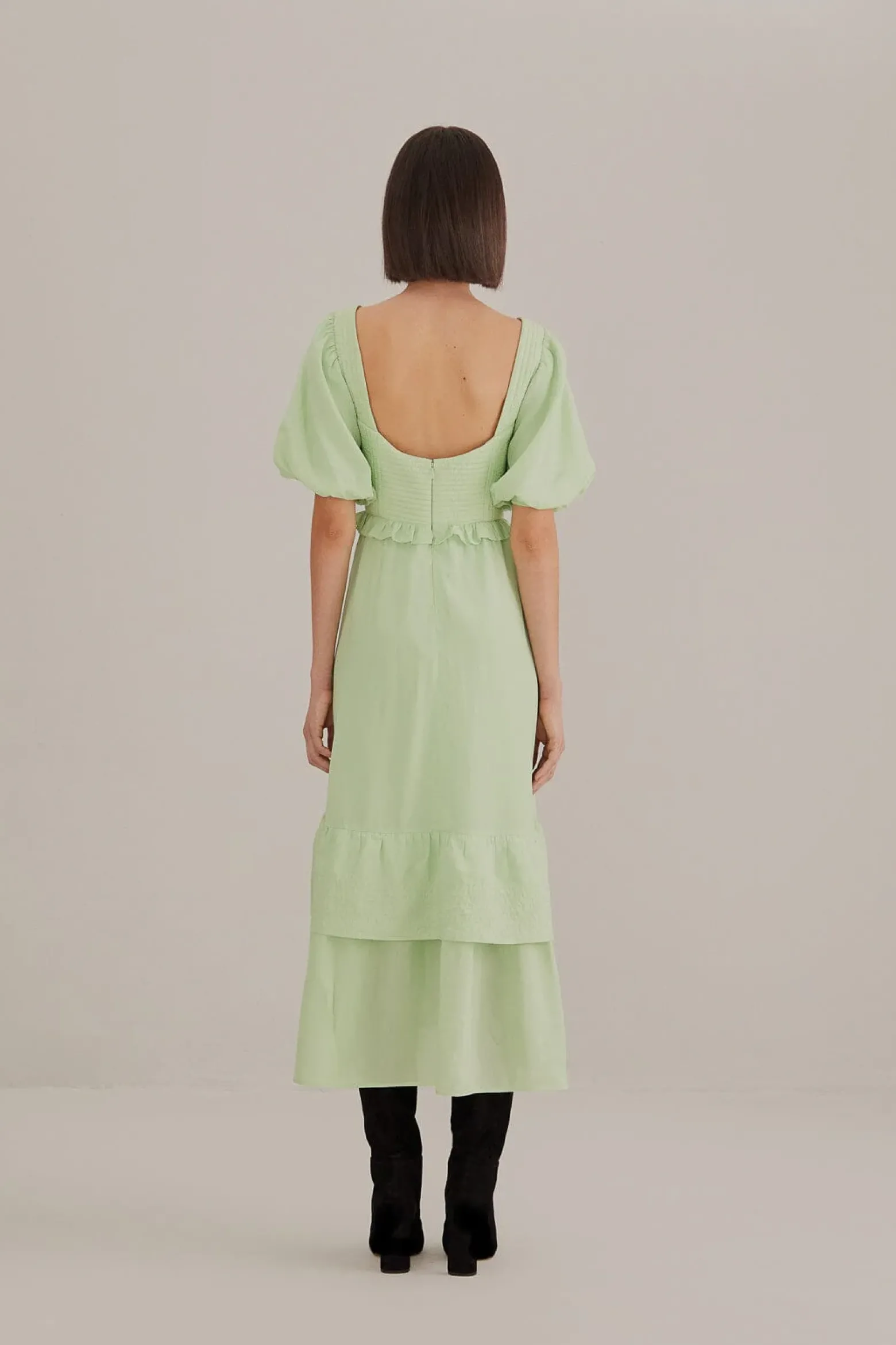 SOFT GREEN SHORT SLEEVE MIDI DRESS